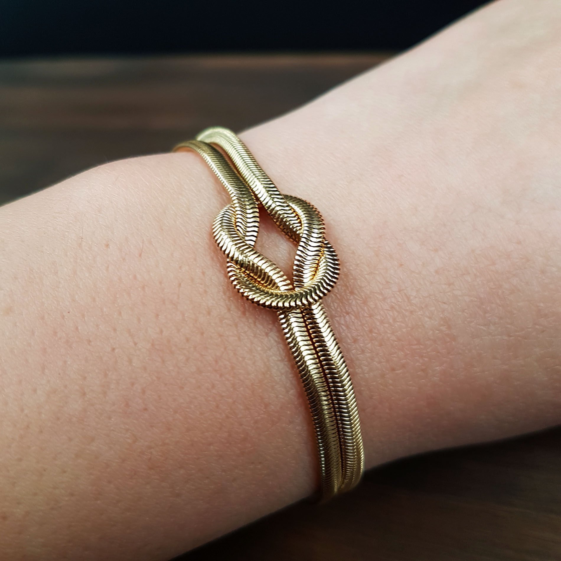 Gold Düğümlü Yılan Zincir Tasarım Çelik Bileklik