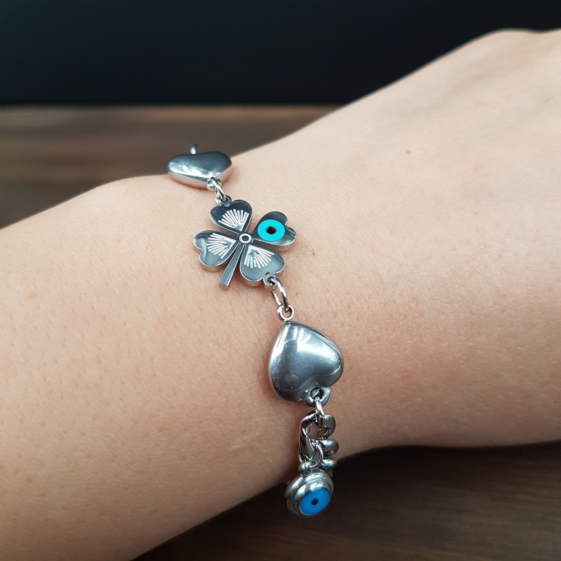 Yonca Kalp Tasarım Gümüş Renk Çelik Bileklik