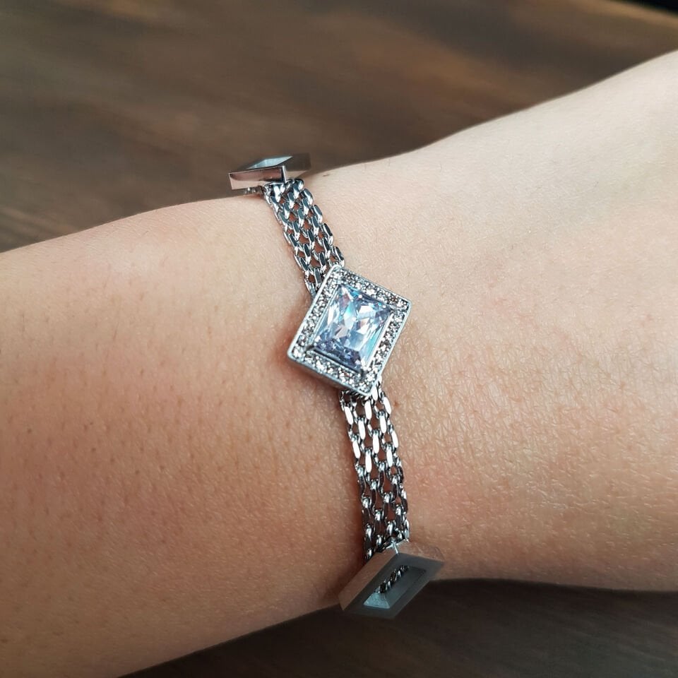 Dikdörtgen Zirkon Taşlı Kadın Çelik Bileklik