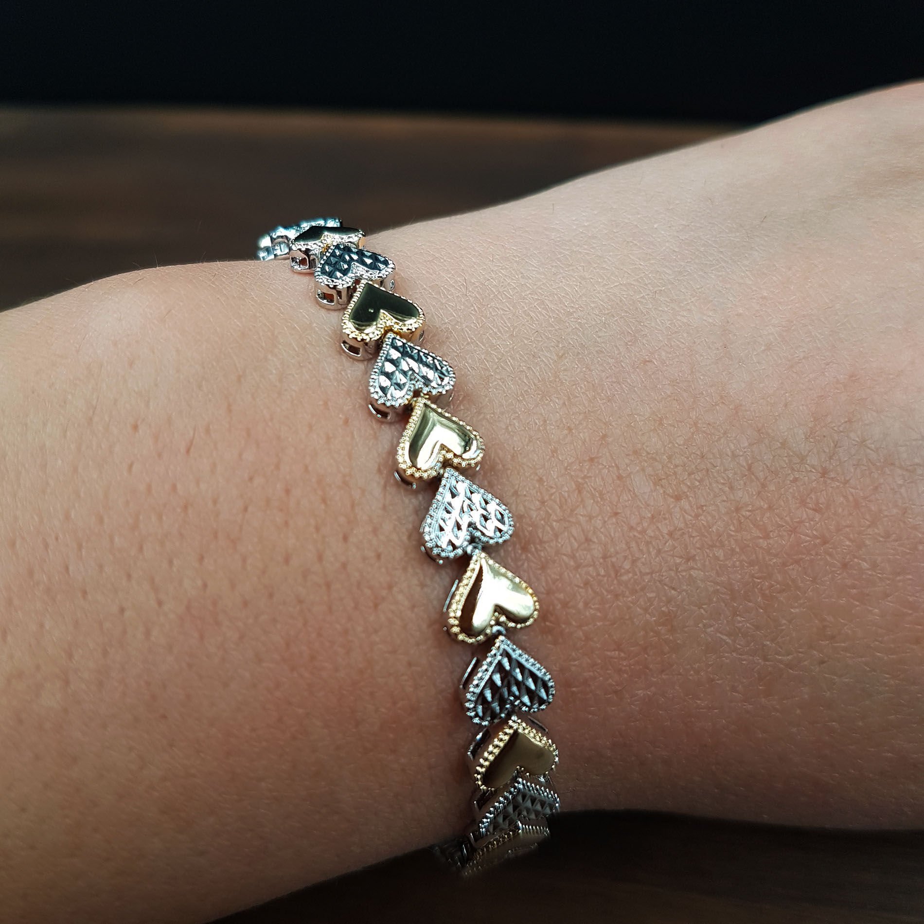 Kalp Tasarım Kadın Çelik Bileklik