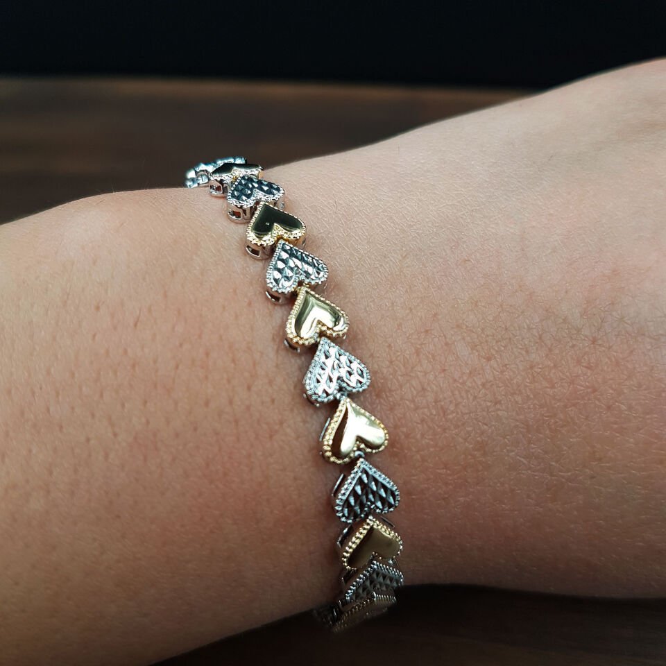 Kalp Tasarım Kadın Çelik Bileklik