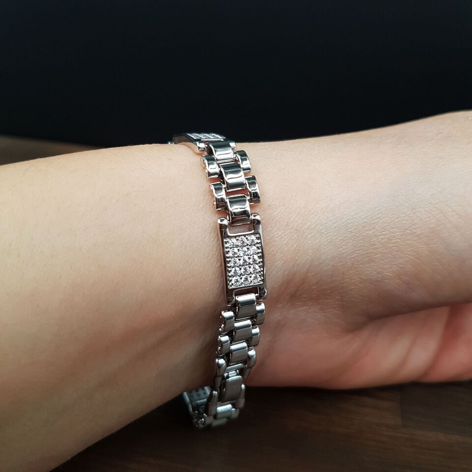 Zirkon Taşlı Kordon Tasarım Kadın Çelik Bileklik