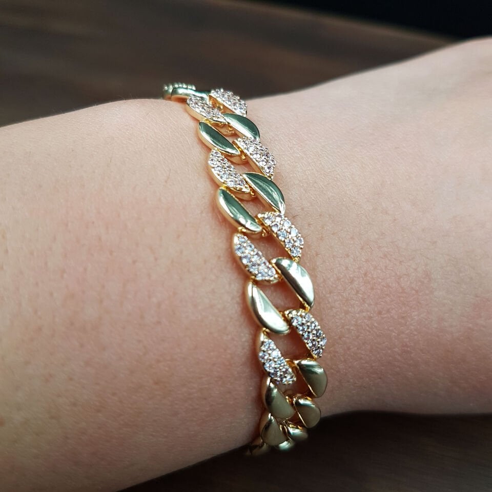 Zirkon Taşlı Halka Model Kadın Çelik Bileklik