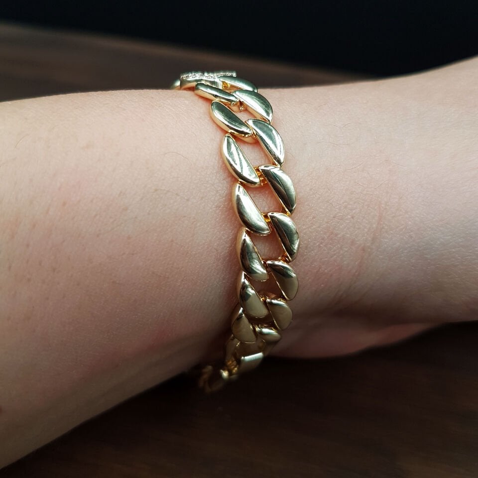 Zirkon Taşlı Halka Model Kadın Çelik Bileklik