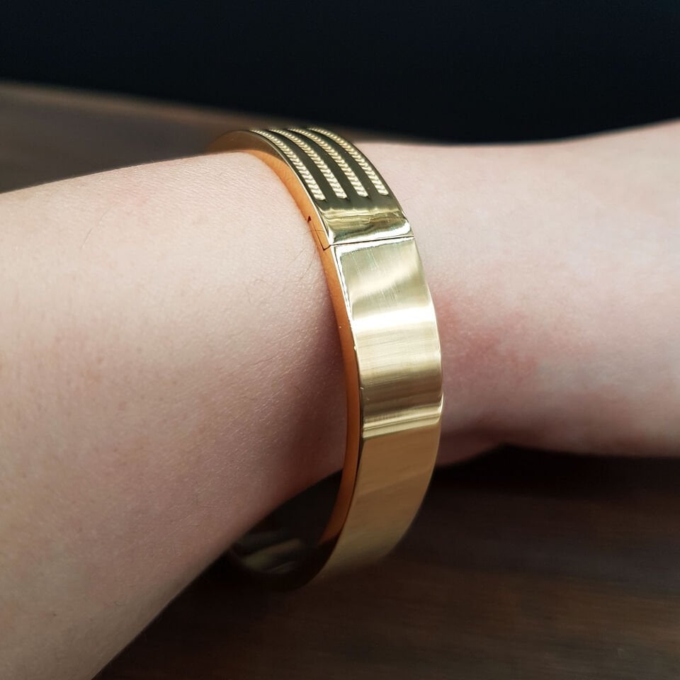 Gold Renk Nokta İşleme Kadın Çelik Kelepçe