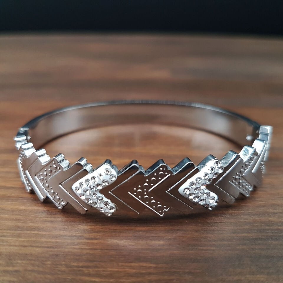 Balık Sırtı Zirkon Taşlı Kadın Çelik Kelepçe