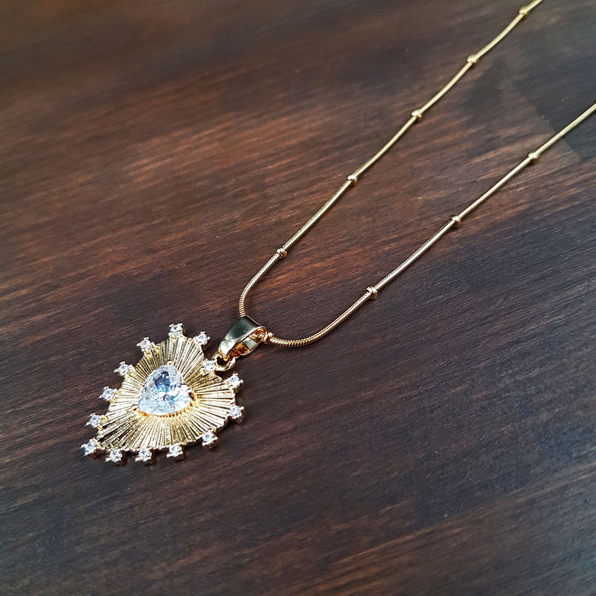 Gold Zirkon taş Kalp Model Tasarım Kadın Çelik Kolye