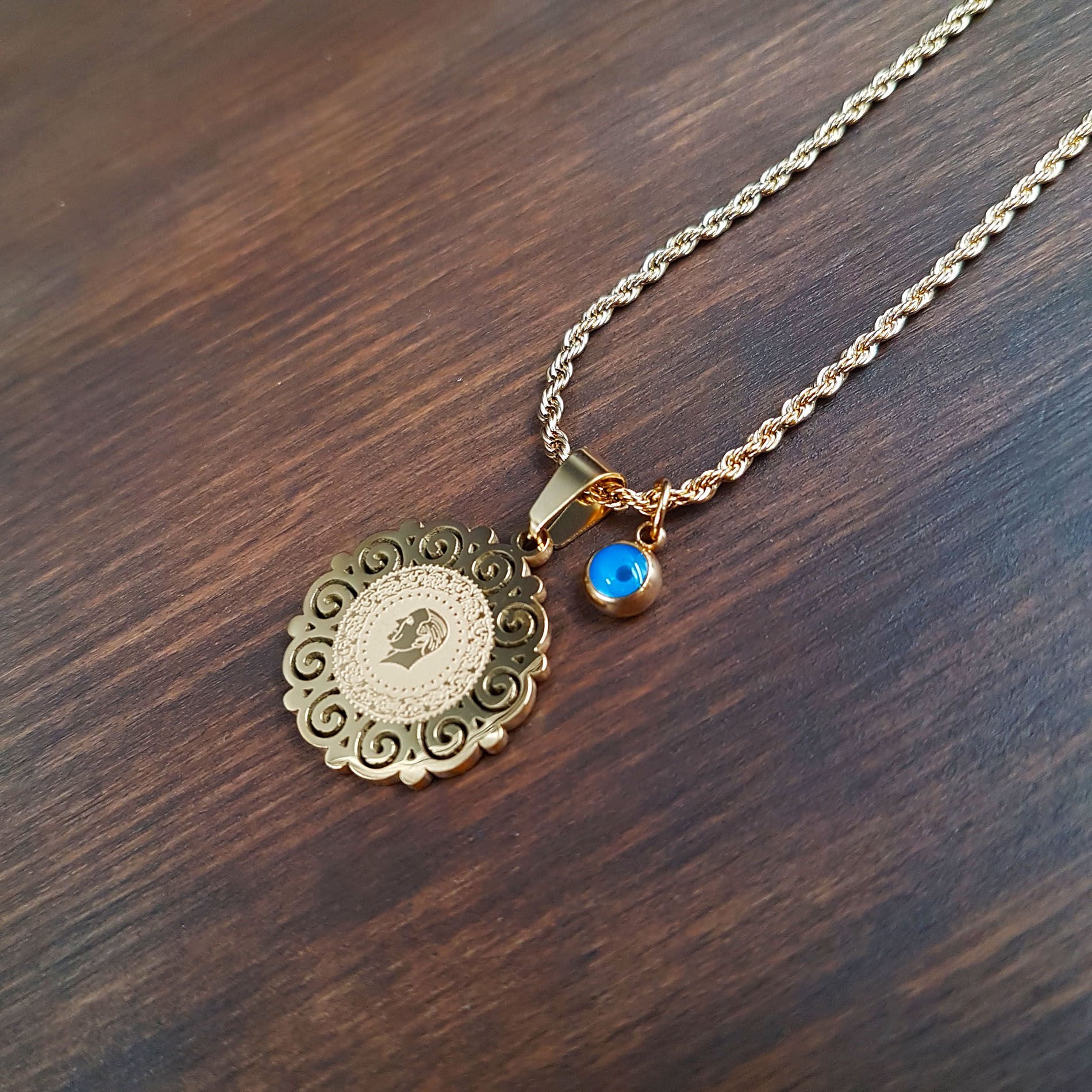 Cumhuriyet Altın Tasarım Kadın Çelik Kolye