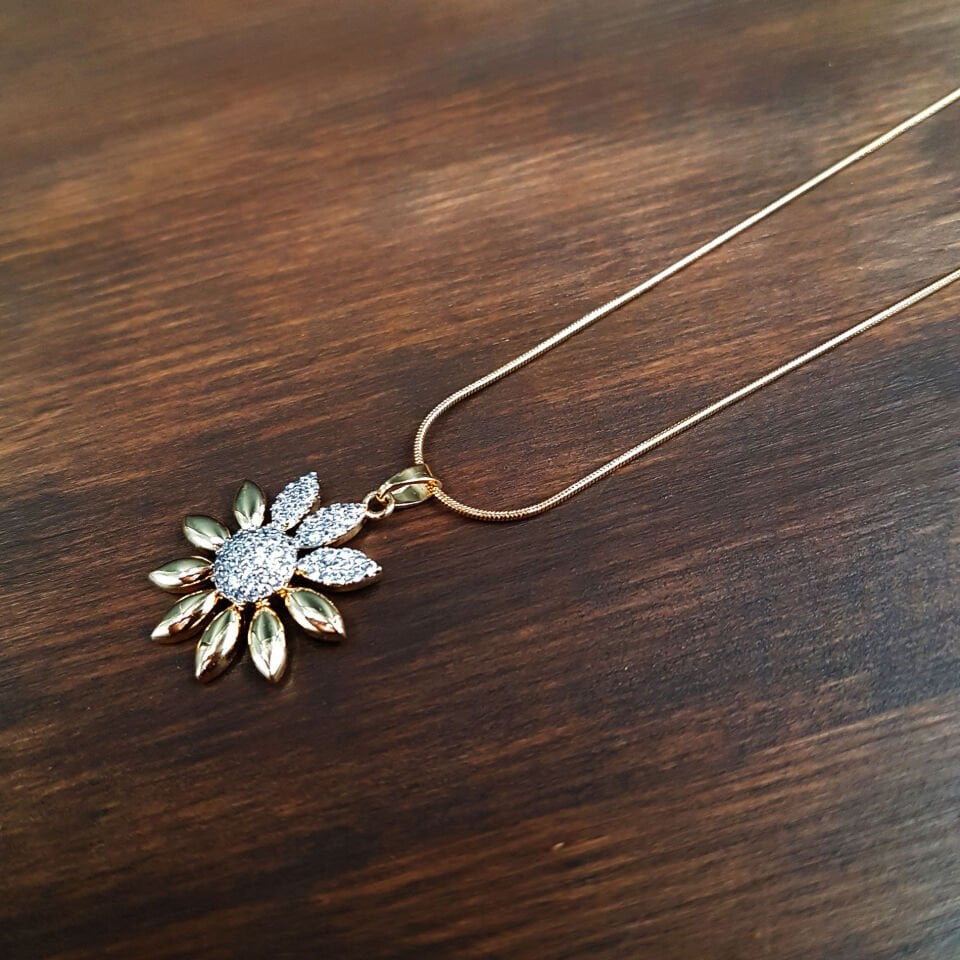 Gold Papatya Kadın Çelik Kolye