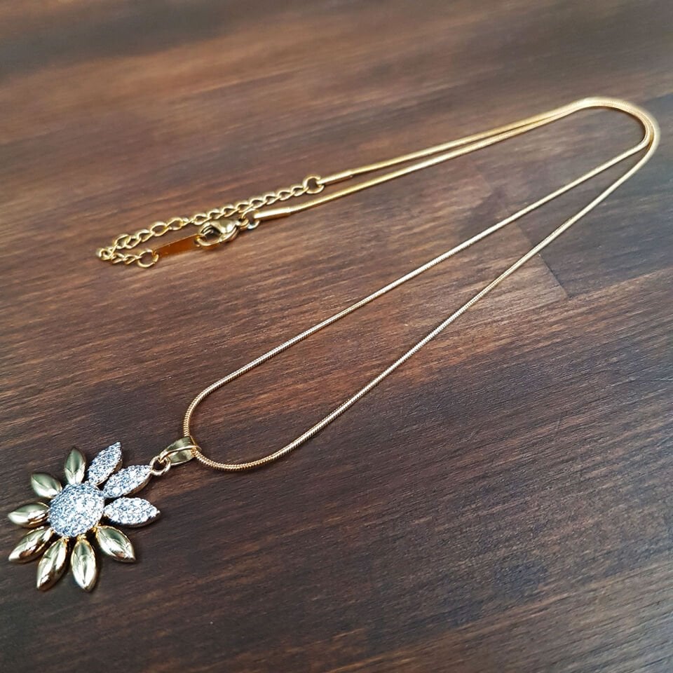 Gold Papatya Kadın Çelik Kolye