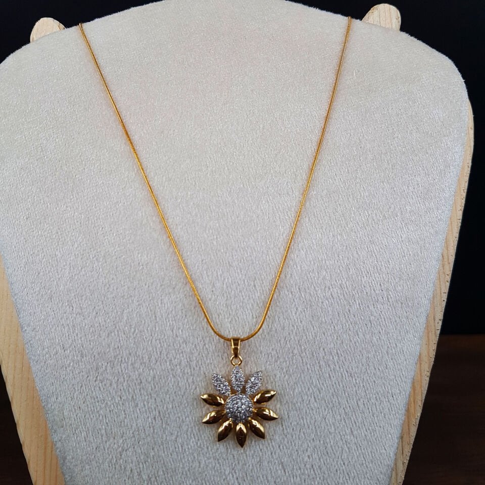 Gold Papatya Kadın Çelik Kolye