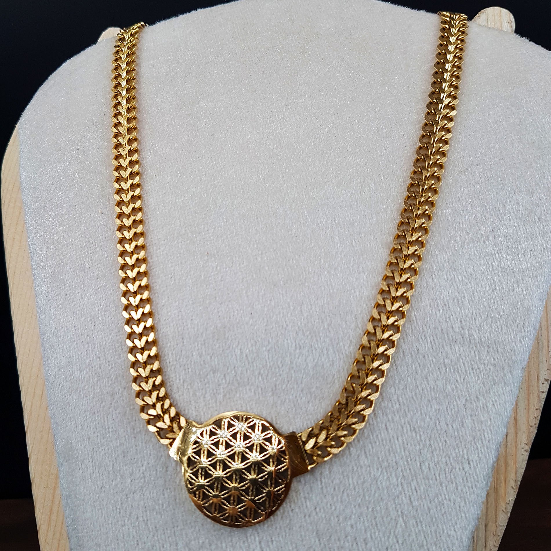 Gold Yaşam Çiçeği Kadın Çelik Kolye