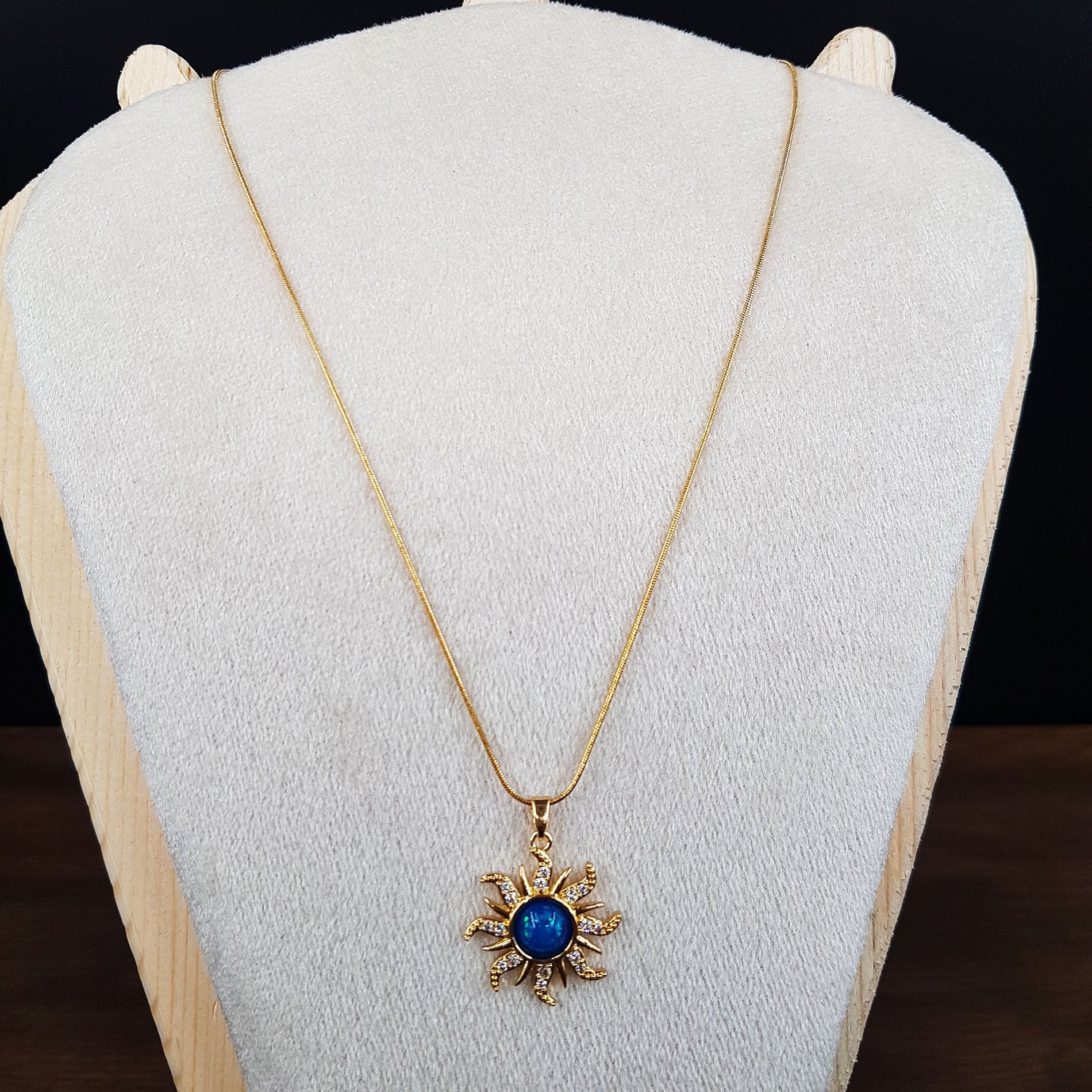 Gold Renk Güneş Model Kadın Çelik Kolye