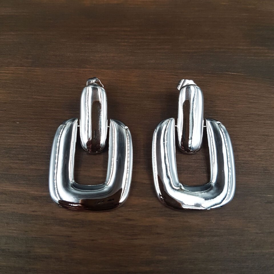 Gümüş Renk Kadın Çelik Küpe