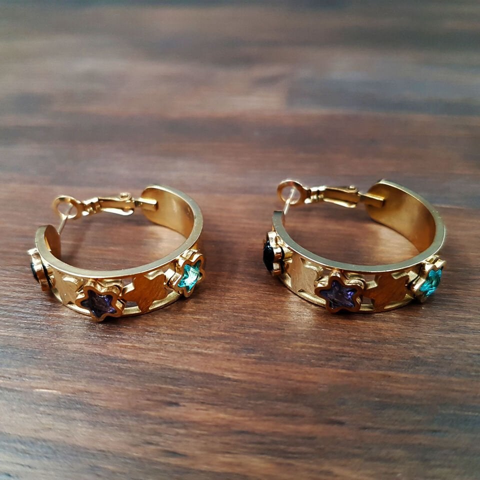 Yıldız Taş Tasarımlı Gold Çelik Küpe