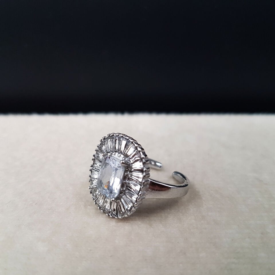 Baget Taşlı Elips Kadın Çelik Yüzük