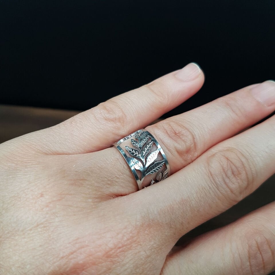 Yaprak Tasarım Gümüş Renk Kadın Çelik Yüzük