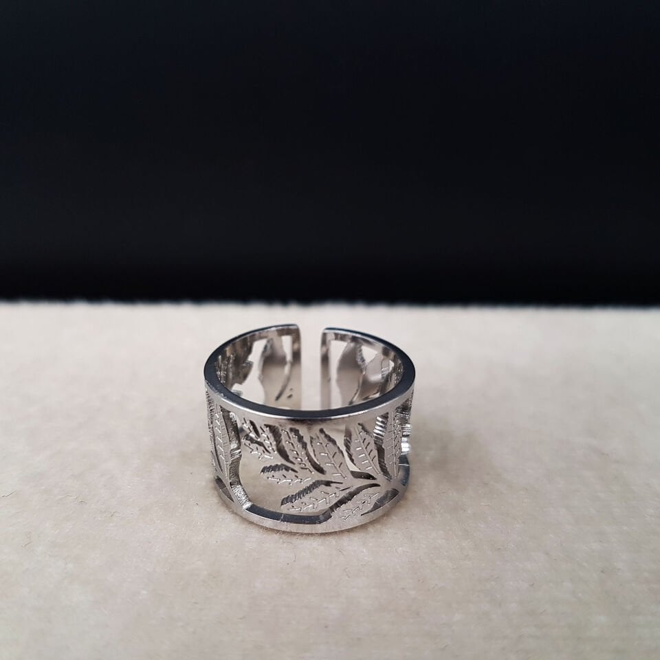 Yaprak Tasarım Gümüş Renk Kadın Çelik Yüzük